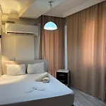 Mir Apartmanhotel Buca